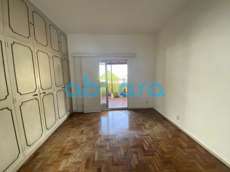 Cobertura à venda com 4 quartos, 270m² - Foto 12