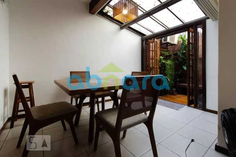Apartamento à venda com 2 quartos, 78m² - Foto 3