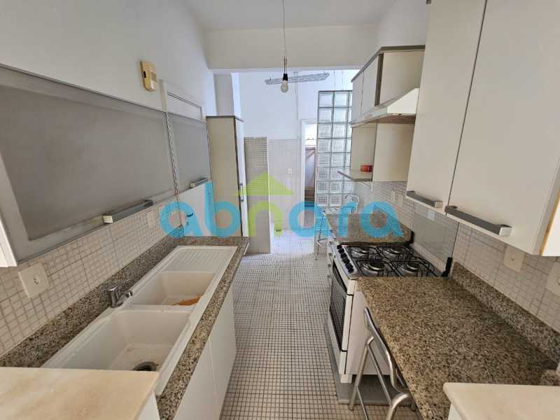 Apartamento à venda com 2 quartos, 70m² - Foto 7