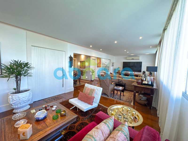 Cobertura, 3 quartos, 251 m² - Foto 6