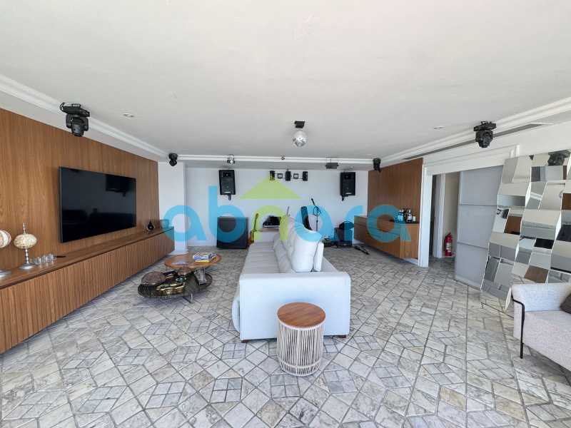 Cobertura, 3 quartos, 390 m² - Foto 3