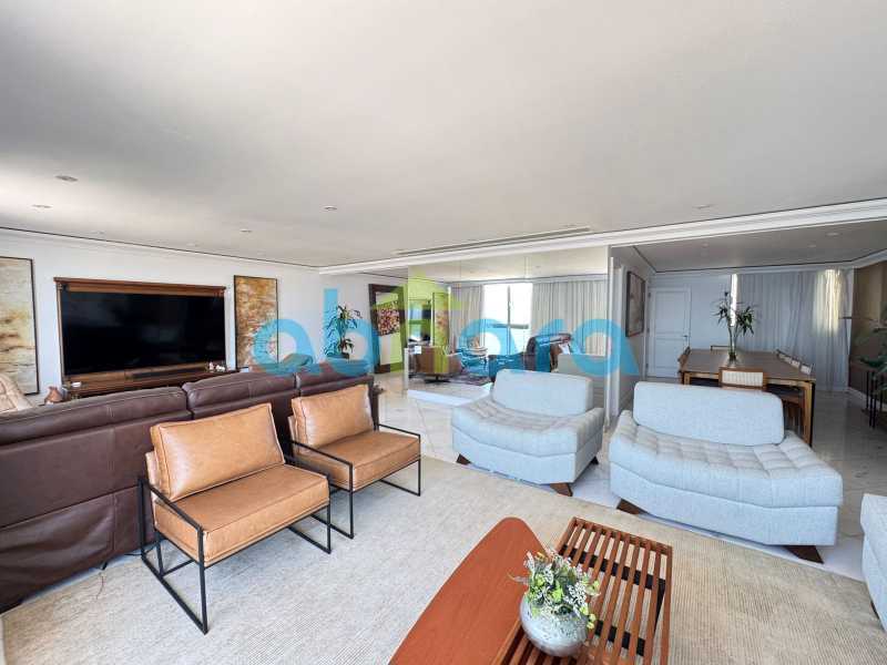 Cobertura, 3 quartos, 390 m² - Foto 1