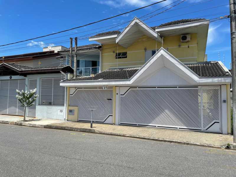 Casa, 3 quartos, 316 m² - Foto 1