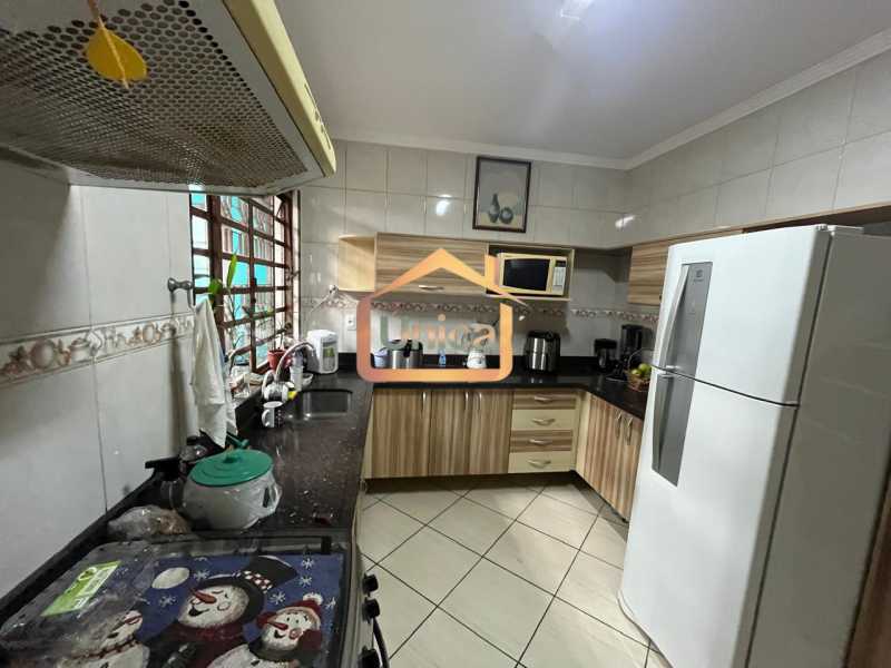 Casa, 4 quartos, 226 m² - Foto 4