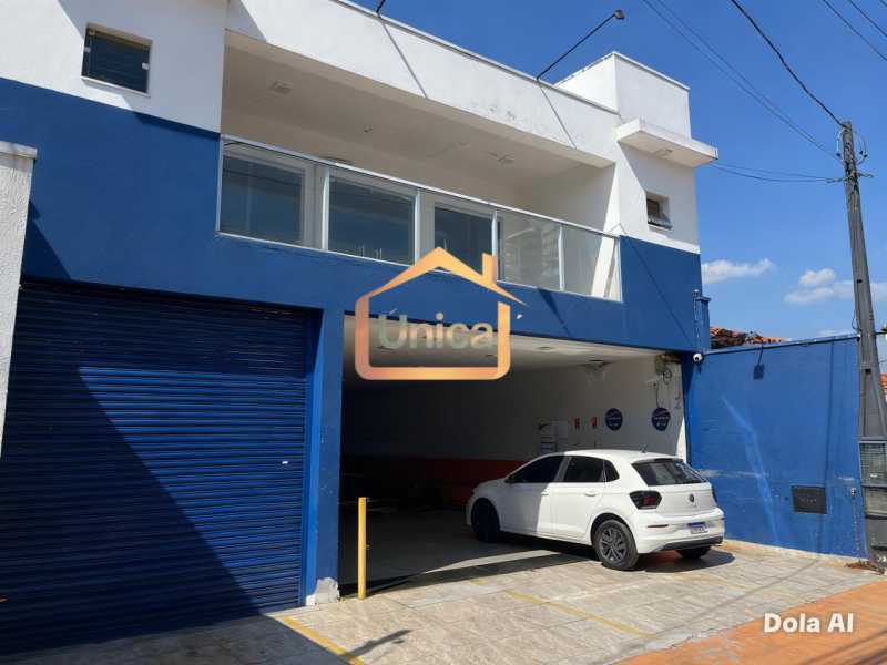 Loja-Salão, 750 m² - Foto 1
