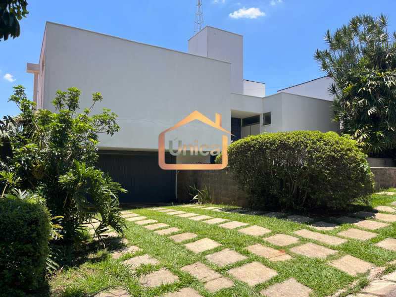 Casa, 3 quartos, 238 m² - Foto 1