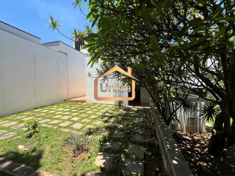 Casa, 3 quartos, 238 m² - Foto 13