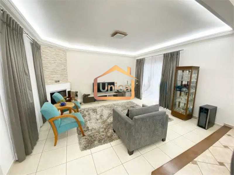 Casa, 4 quartos, 241 m² - Foto 2