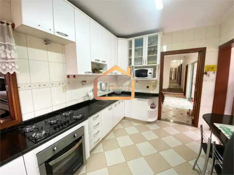 Casa, 4 quartos, 241 m² - Foto 5