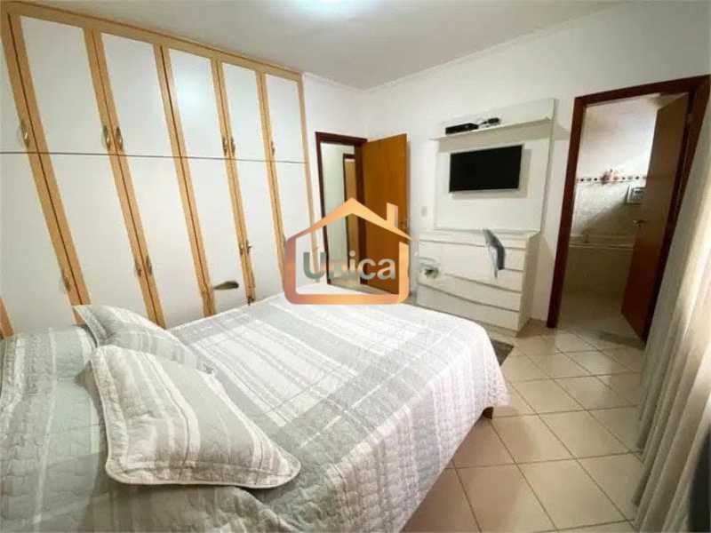 Casa, 4 quartos, 241 m² - Foto 9