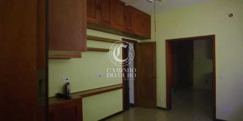 Casa, 5 quartos, 240 m² - Foto 9