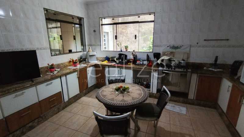 Casa, 6 quartos, 220 m² - Foto 9