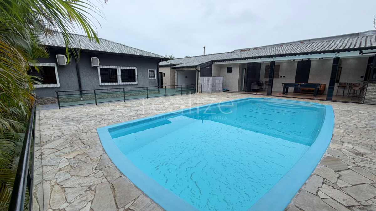 Casa, 4 quartos, 380 m² - Foto 1