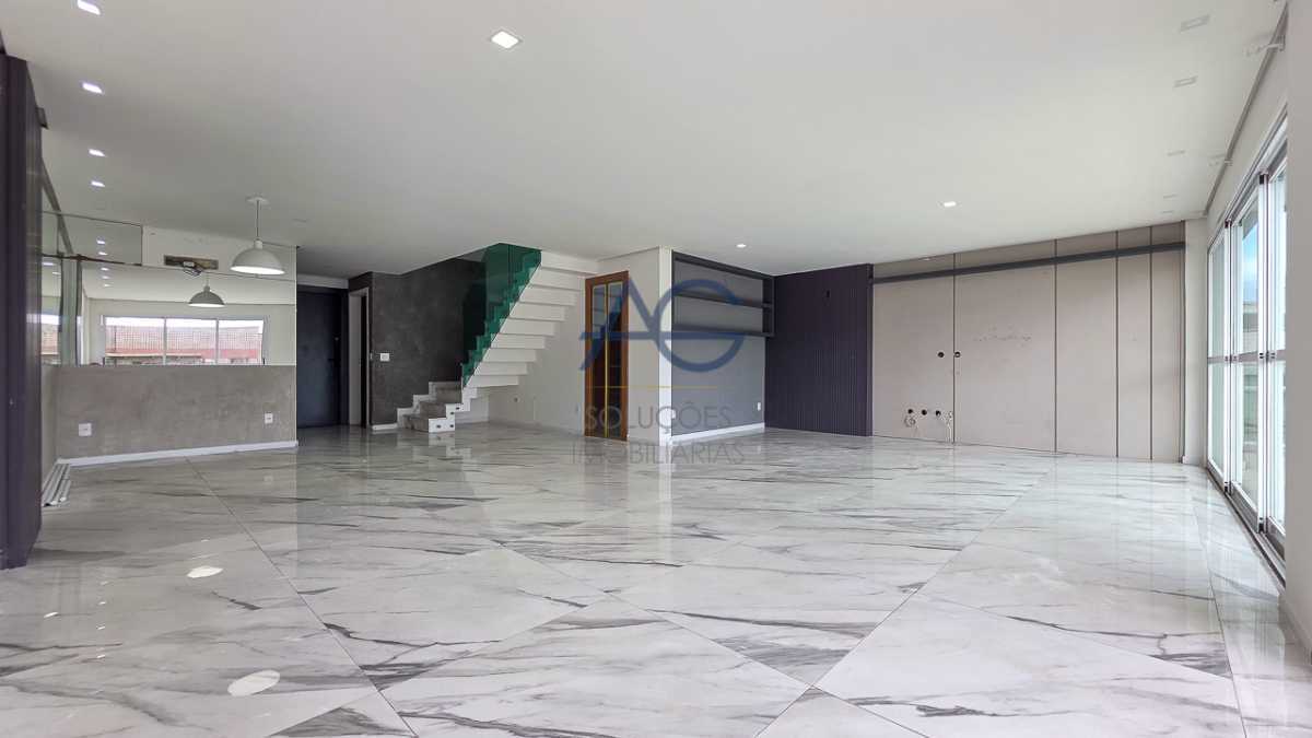 Cobertura, 3 quartos, 210 m² - Foto 2