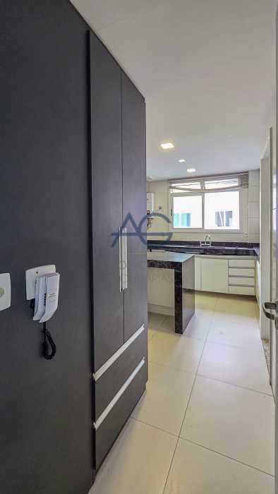 Cobertura, 3 quartos, 210 m² - Foto 10