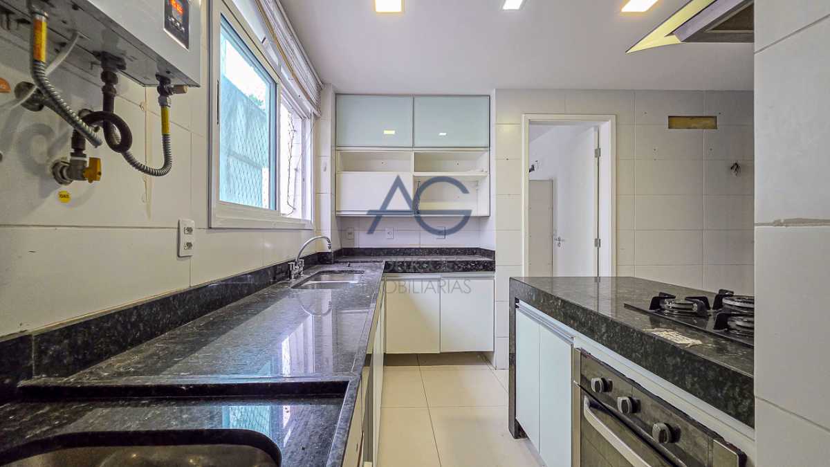 Cobertura, 3 quartos, 210 m² - Foto 14