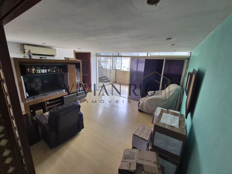 Cobertura, 3 quartos, 180 m² - Foto 10