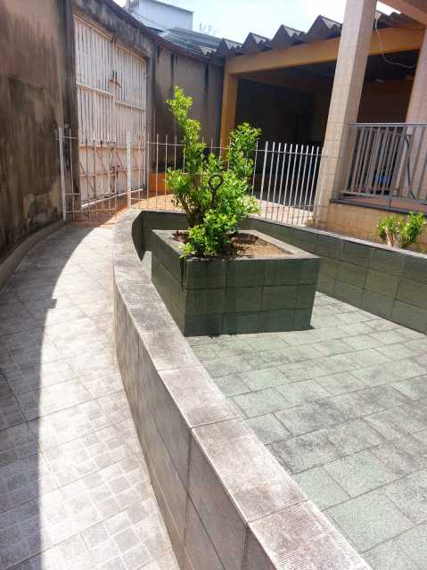 Casa, 6 quartos, 150 m² - Foto 4