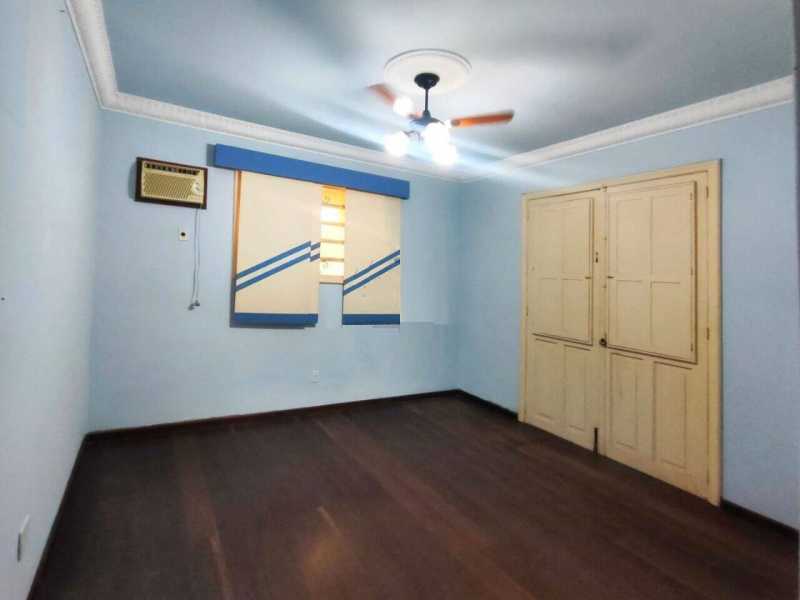Casa, 8 quartos, 247 m² - Foto 16
