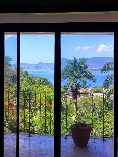 Casa, 4 quartos, 119 m² - Foto 1
