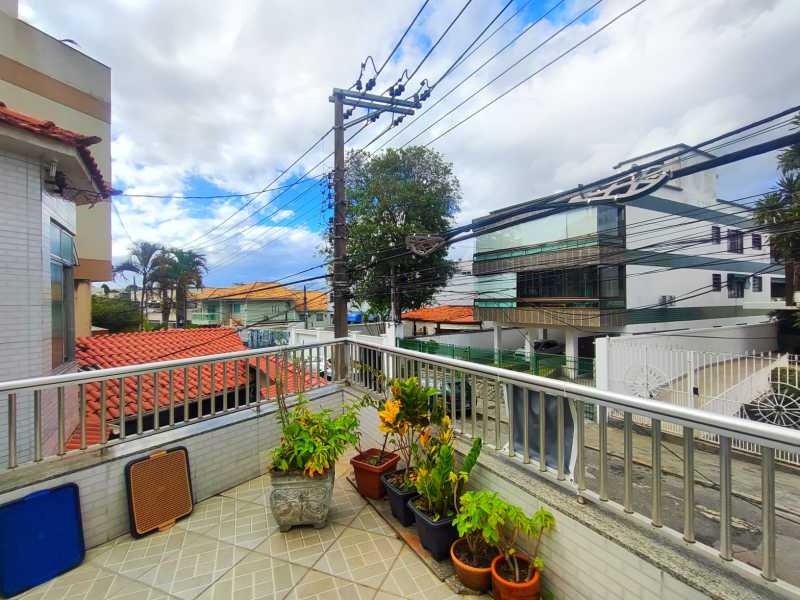 Casa, 6 quartos, 150 m² - Foto 1