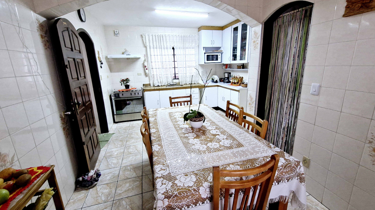 Casa, 3 quartos, 226 m² - Foto 14