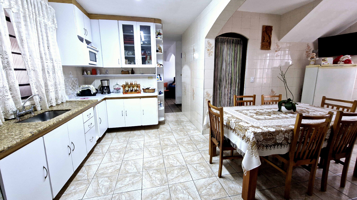 Casa, 3 quartos, 226 m² - Foto 15