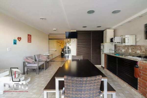 Casa, 3 quartos, 237 m² - Foto 9