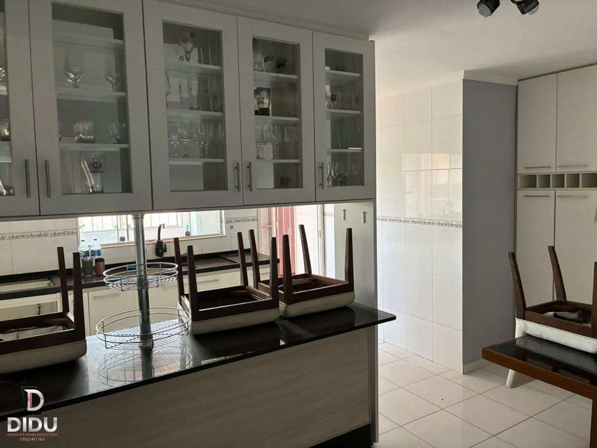 Casa, 3 quartos, 210 m² - Foto 21