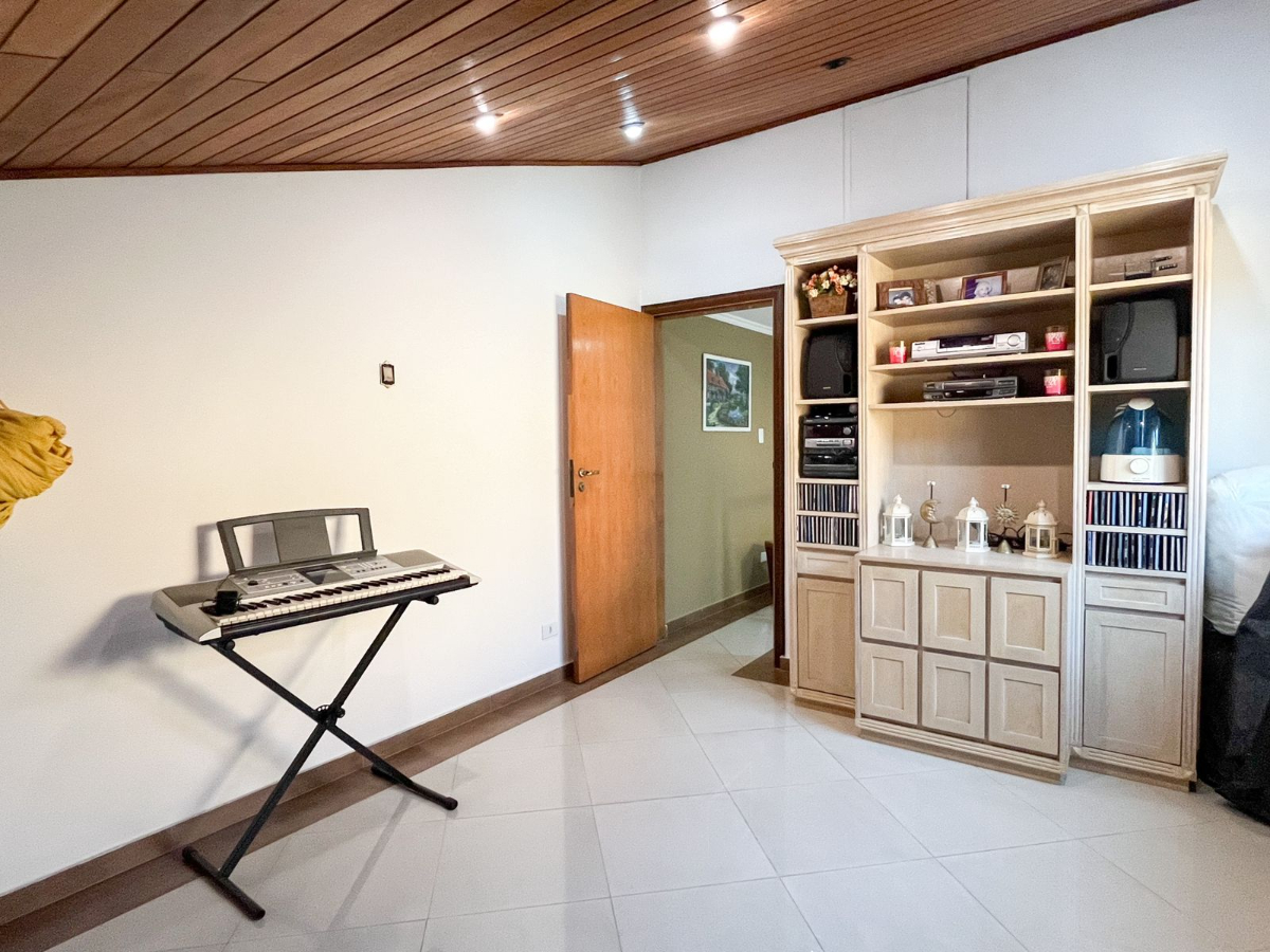 Casa, 4 quartos, 200 m² - Foto 14