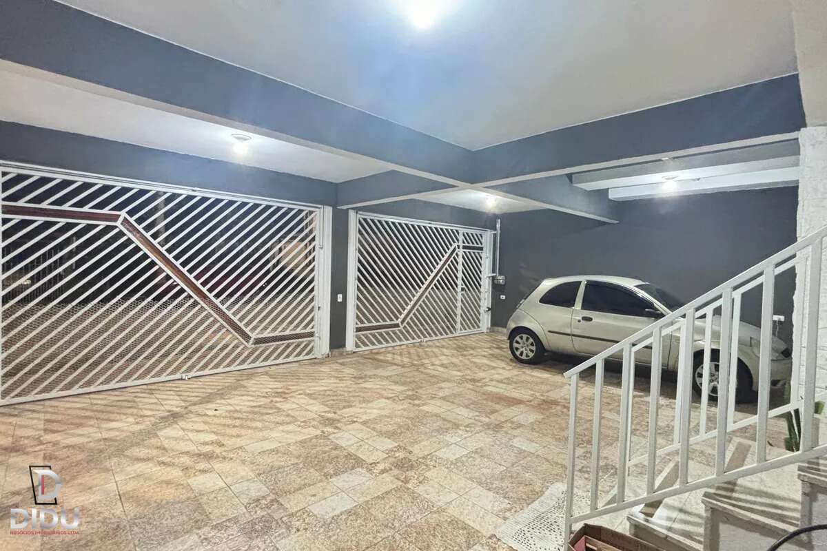 Casa, 4 quartos, 266 m² - Foto 2