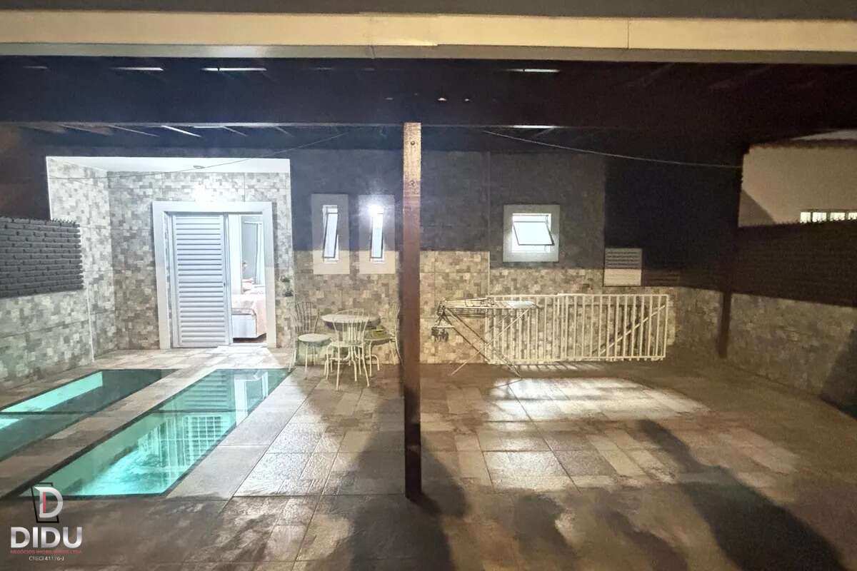 Casa, 4 quartos, 266 m² - Foto 8