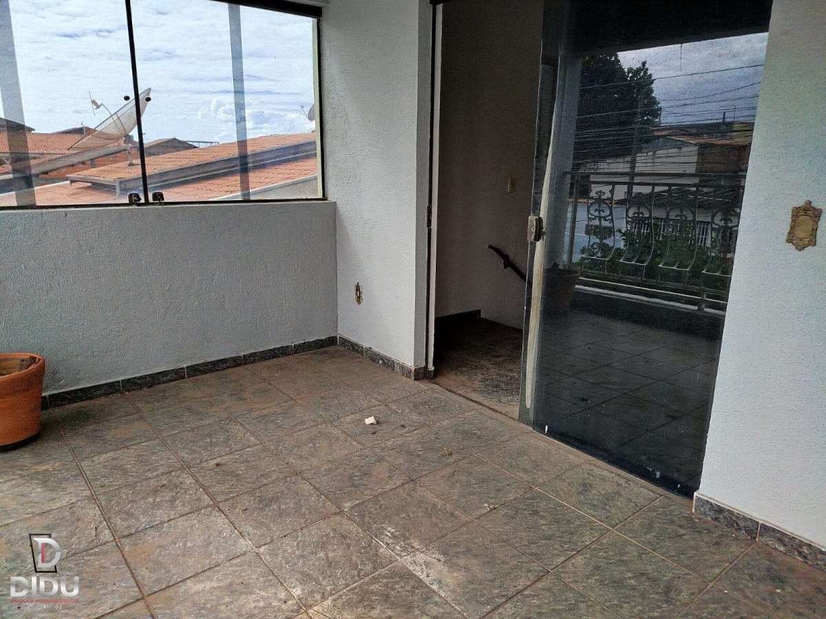 Casa, 4 quartos, 200 m² - Foto 11