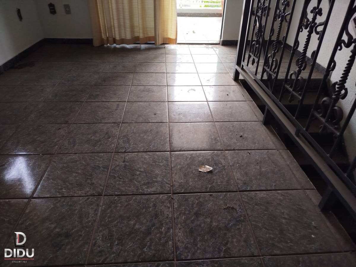 Casa, 4 quartos, 200 m² - Foto 12