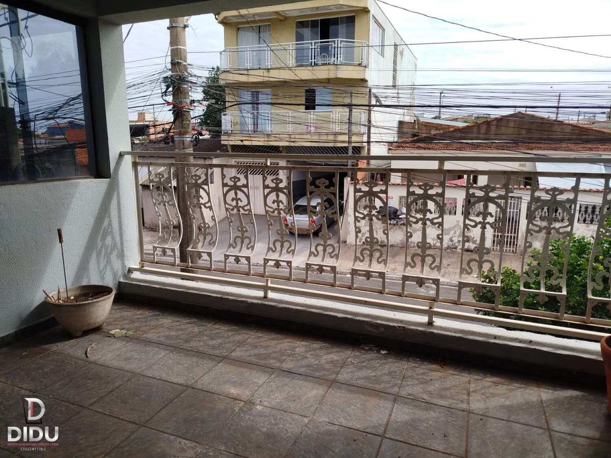 Casa, 4 quartos, 200 m² - Foto 9