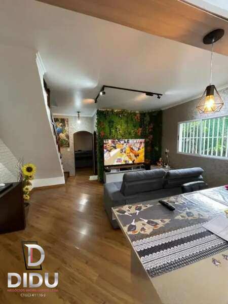 Casa, 4 quartos, 215 m² - Foto 2