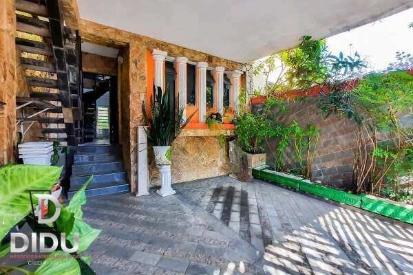 Casa, 3 quartos, 236 m² - Foto 2