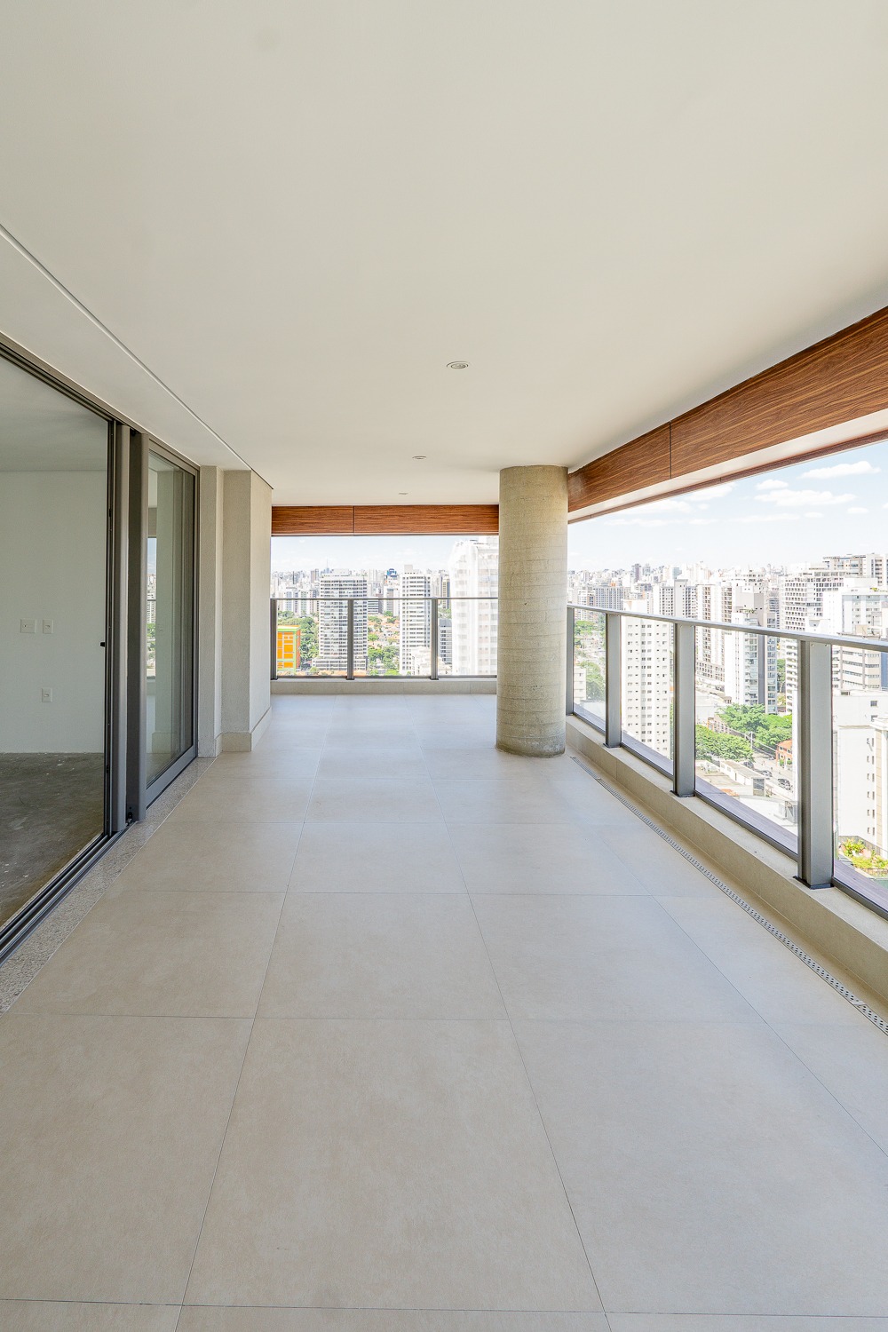 Apartamento, 4 quartos, 232 m² - Foto 1