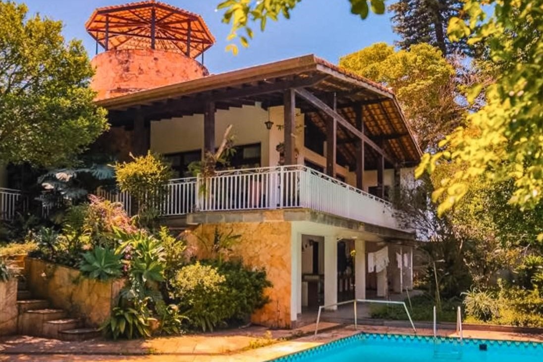 Casa, 4 quartos, 380 m² - Foto 1