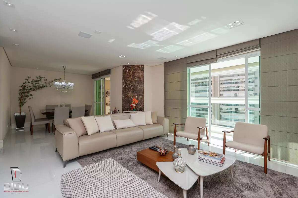 Apartamento, 3 quartos, 194 m² - Foto 1