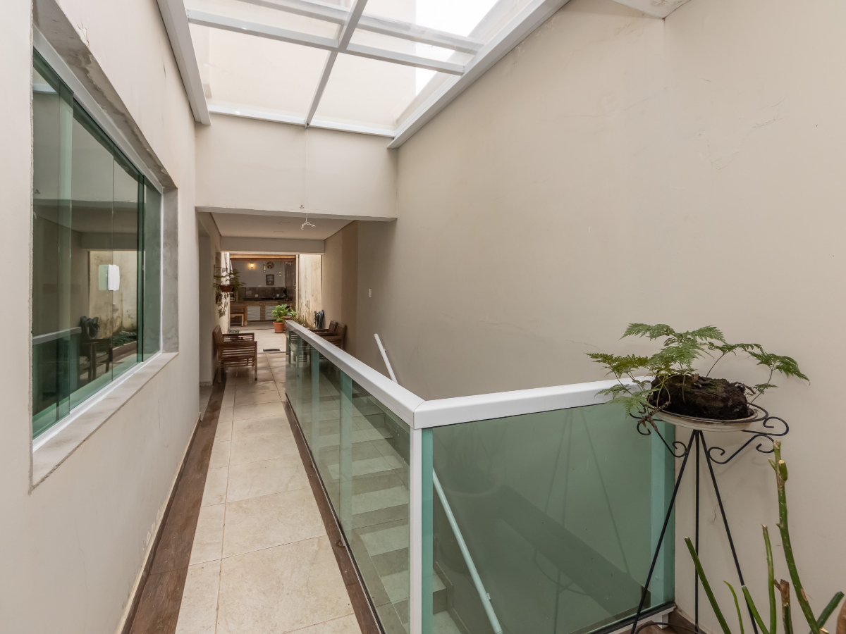 Casa, 3 quartos, 220 m² - Foto 1