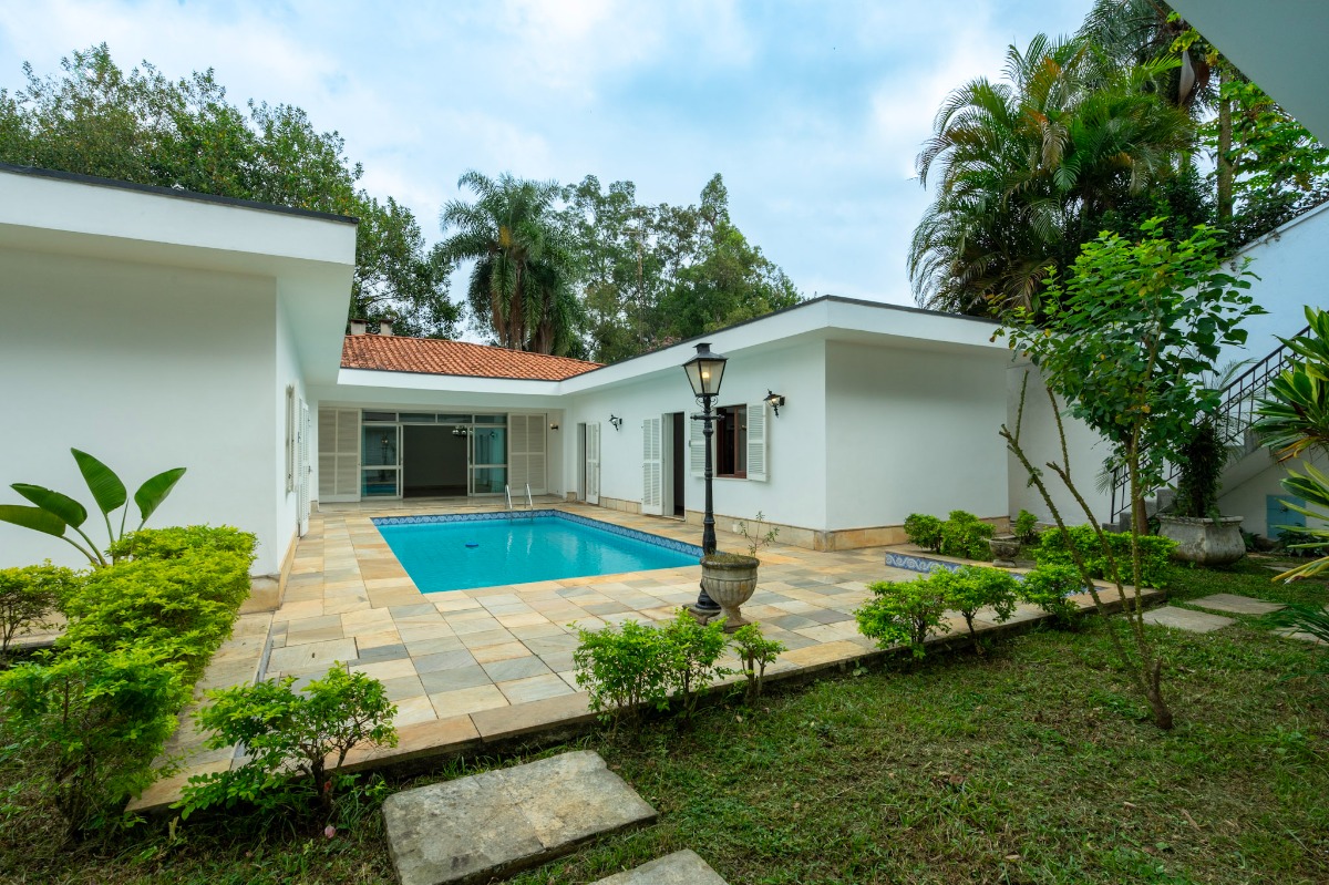 Casa, 4 quartos, 665 m² - Foto 1