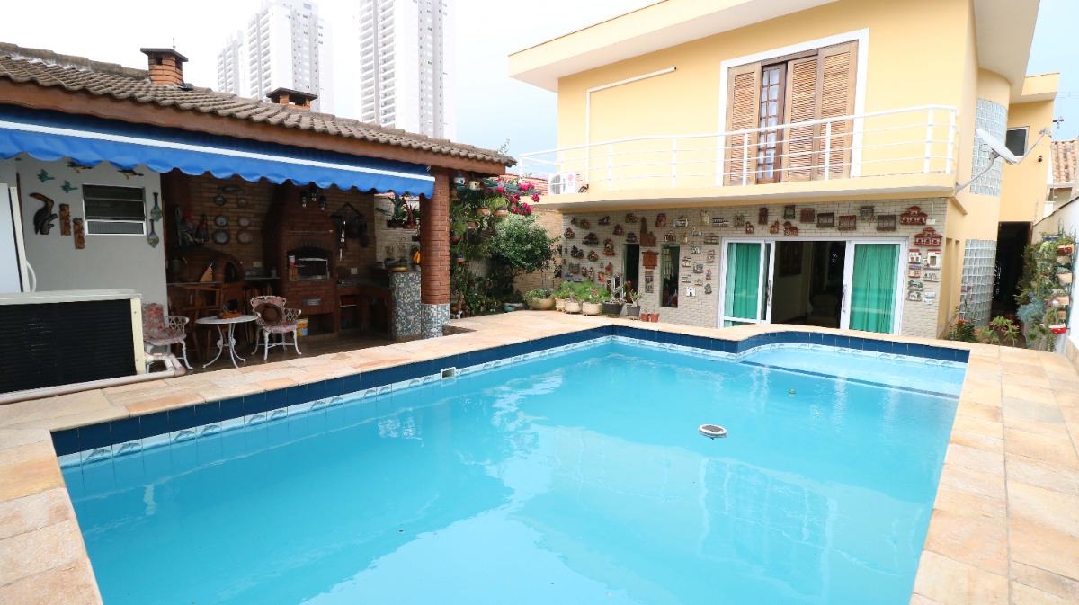 Casa, 3 quartos, 284 m² - Foto 1