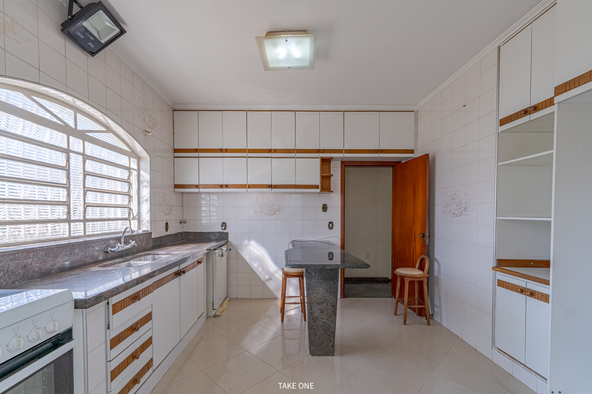 Casa, 4 quartos, 248 m² - Foto 10