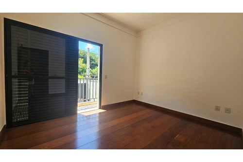 Casa, 4 quartos, 241 m² - Foto 3