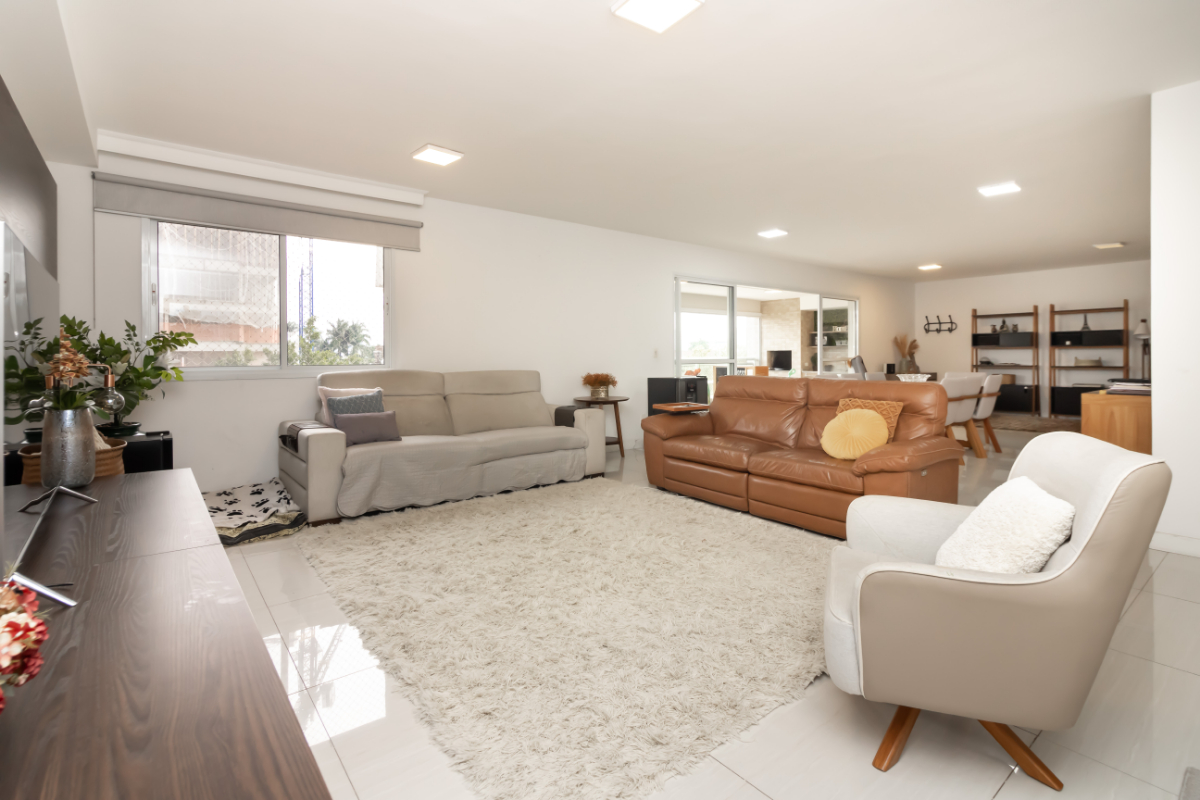 Apartamento, 3 quartos, 210 m² - Foto 1