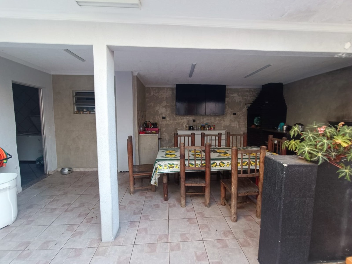 Casa, 3 quartos, 190 m² - Foto 11