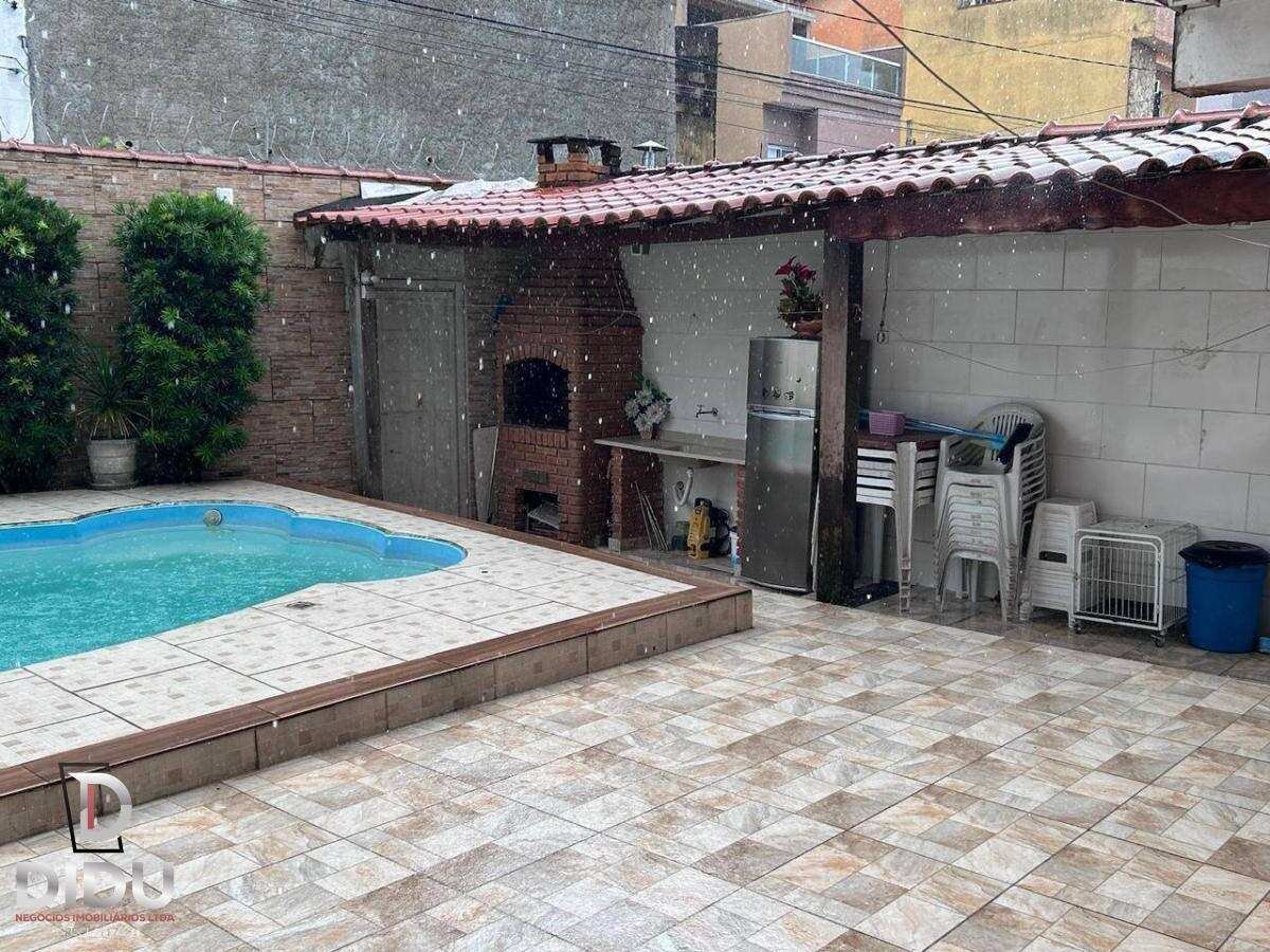 Casa, 3 quartos, 287 m² - Foto 1