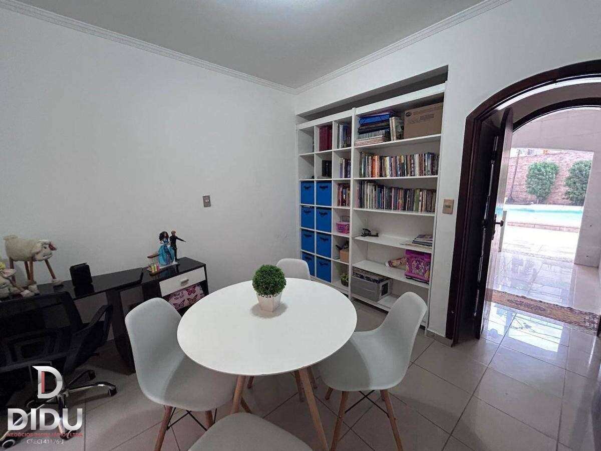 Casa, 3 quartos, 287 m² - Foto 8
