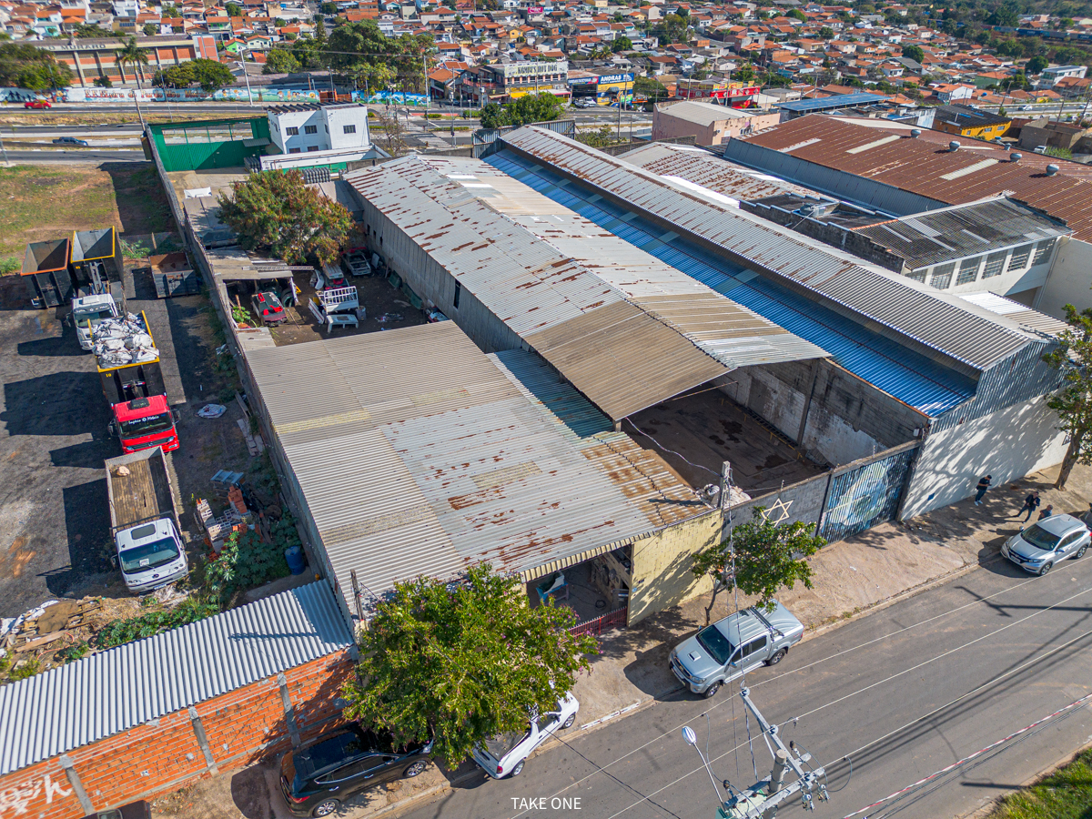 Prédio Inteiro, 830 m² - Foto 1